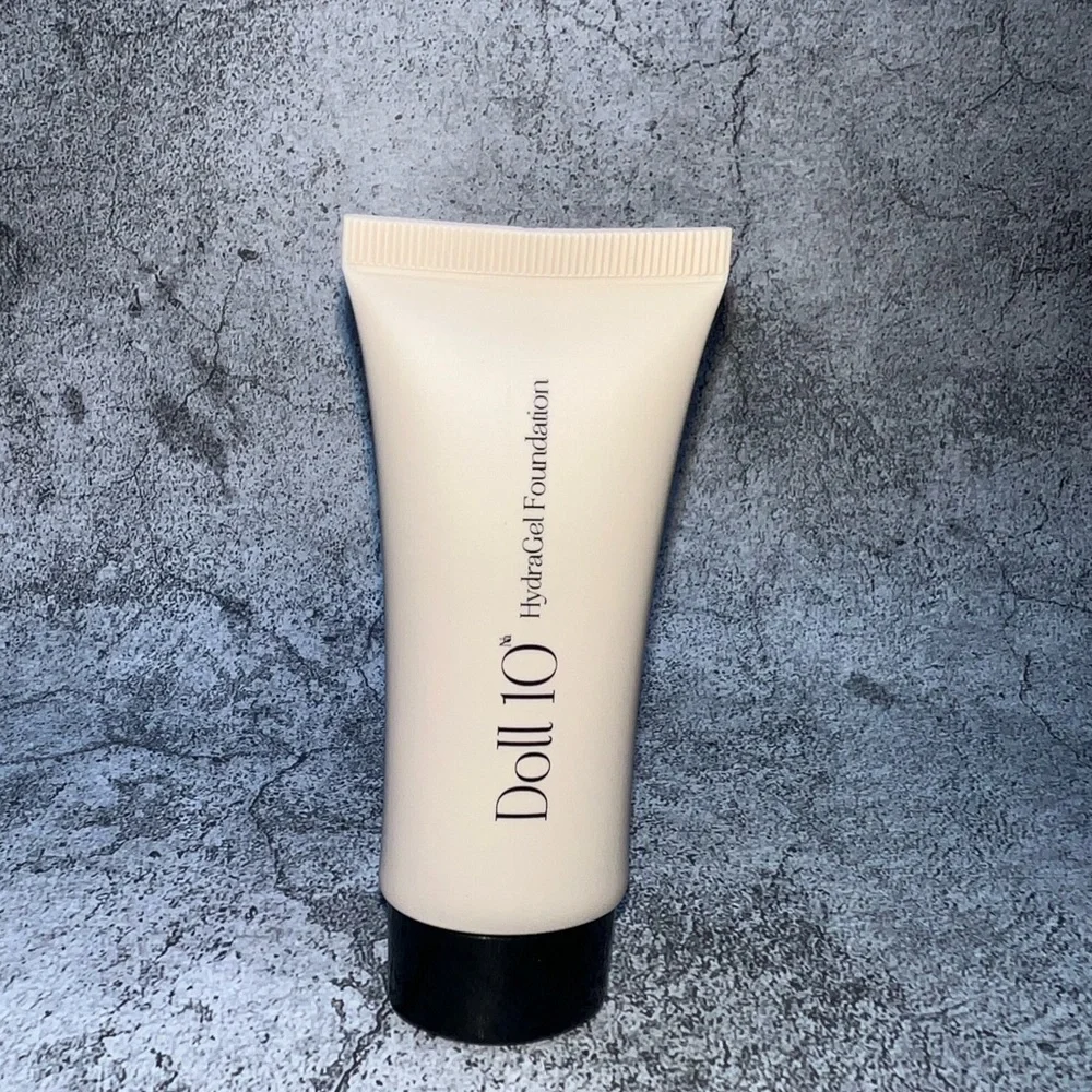 DOLL 10 HYDRAGEL FOUNDATION MEDIUM/FULL COVERAGE FOUNDATION BRAND NEW NEVER USED